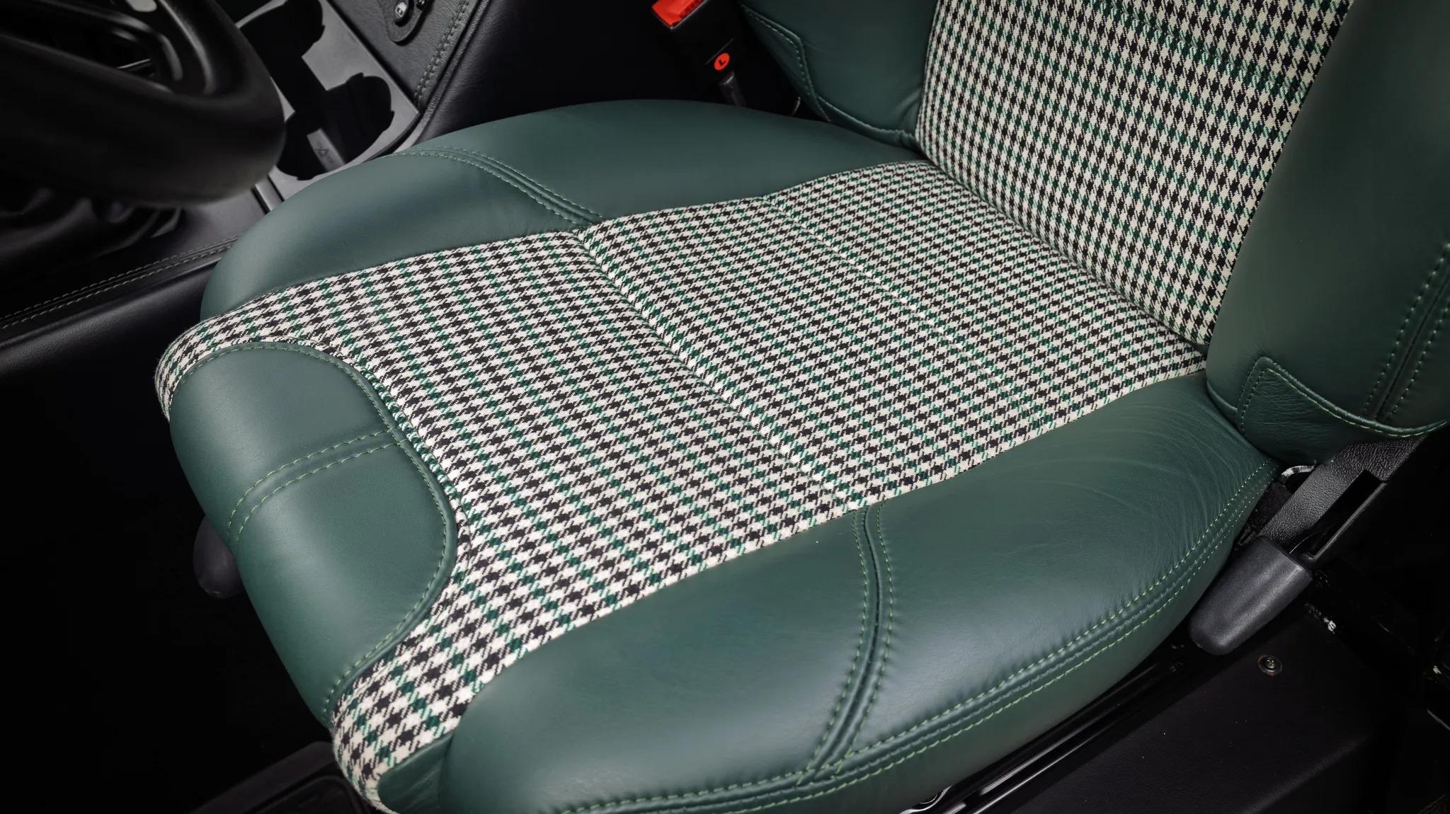 1987 Land Rover Defender