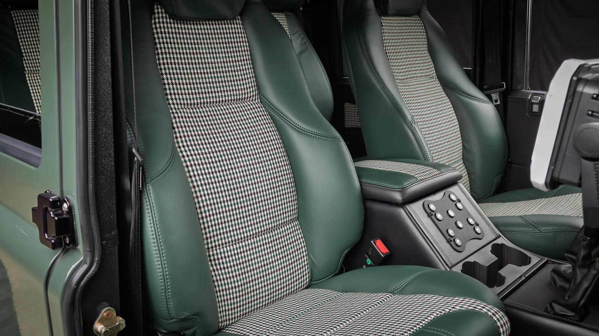 1987 Land Rover Defender