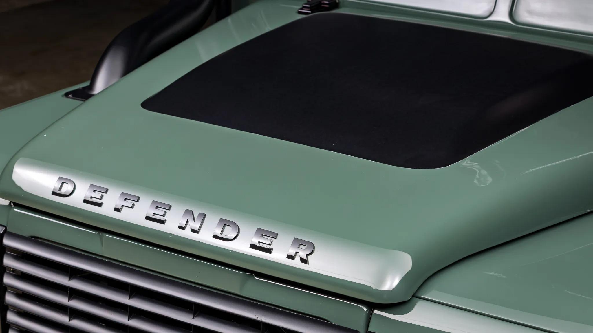 1987 Land Rover Defender