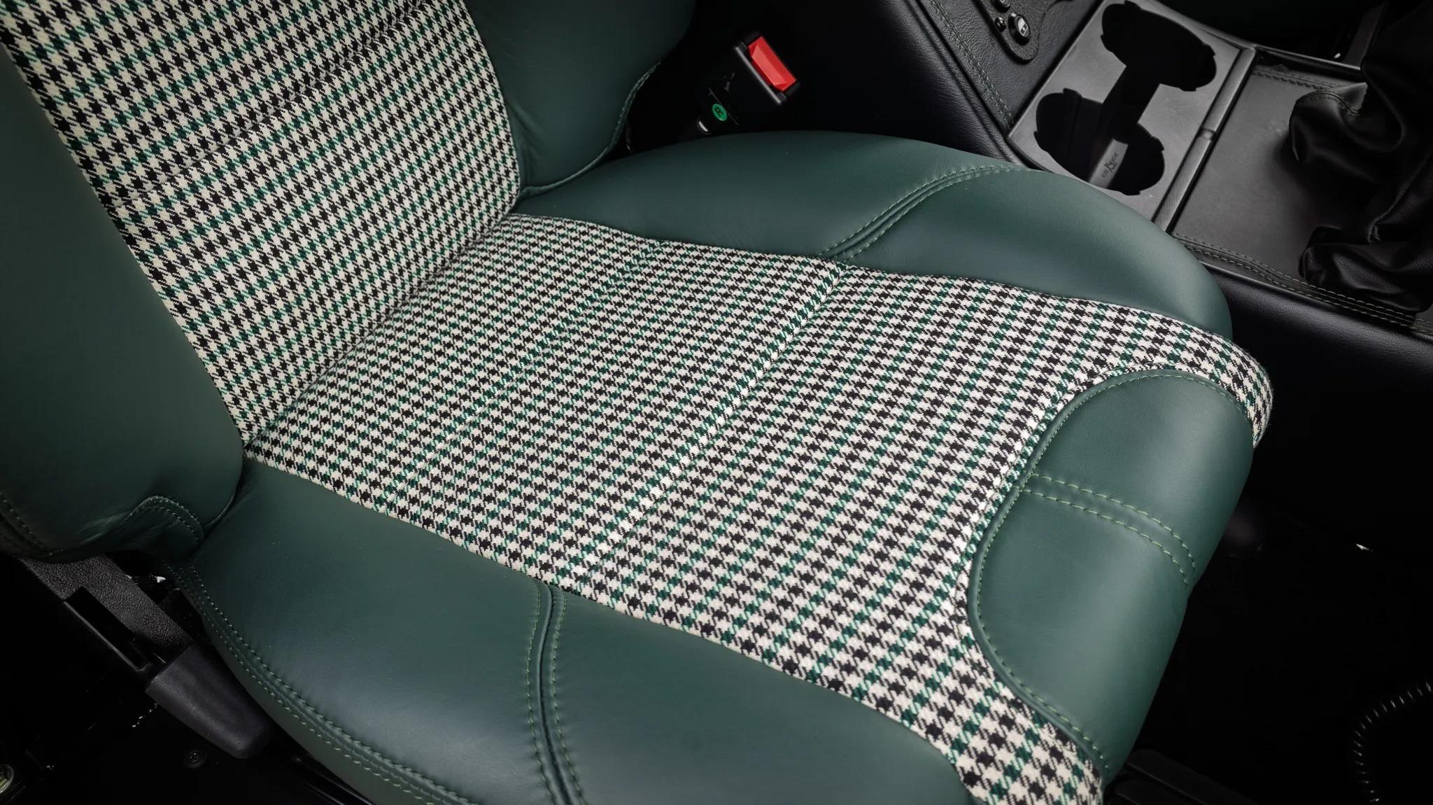 1987 Land Rover Defender