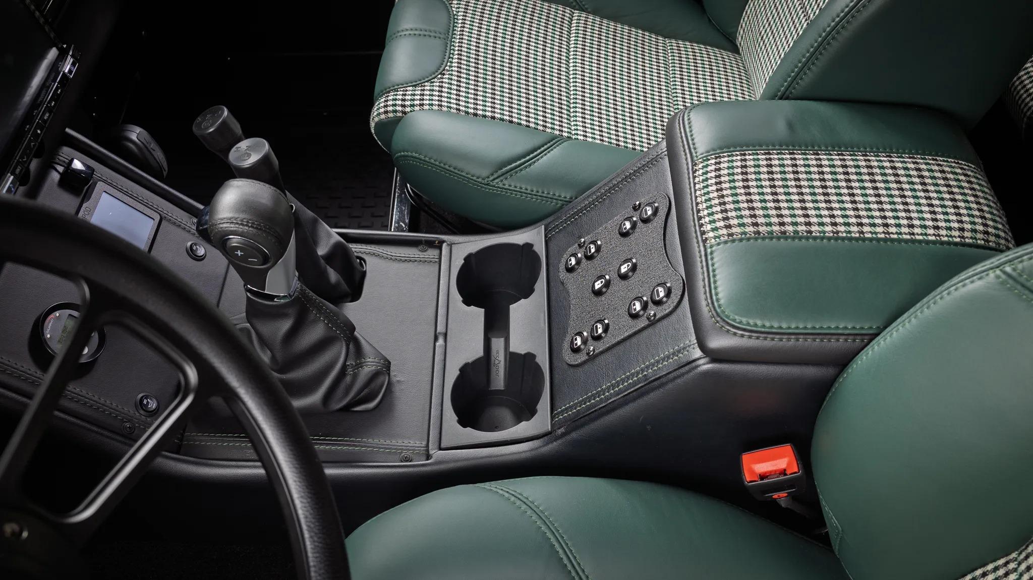 1987 Land Rover Defender