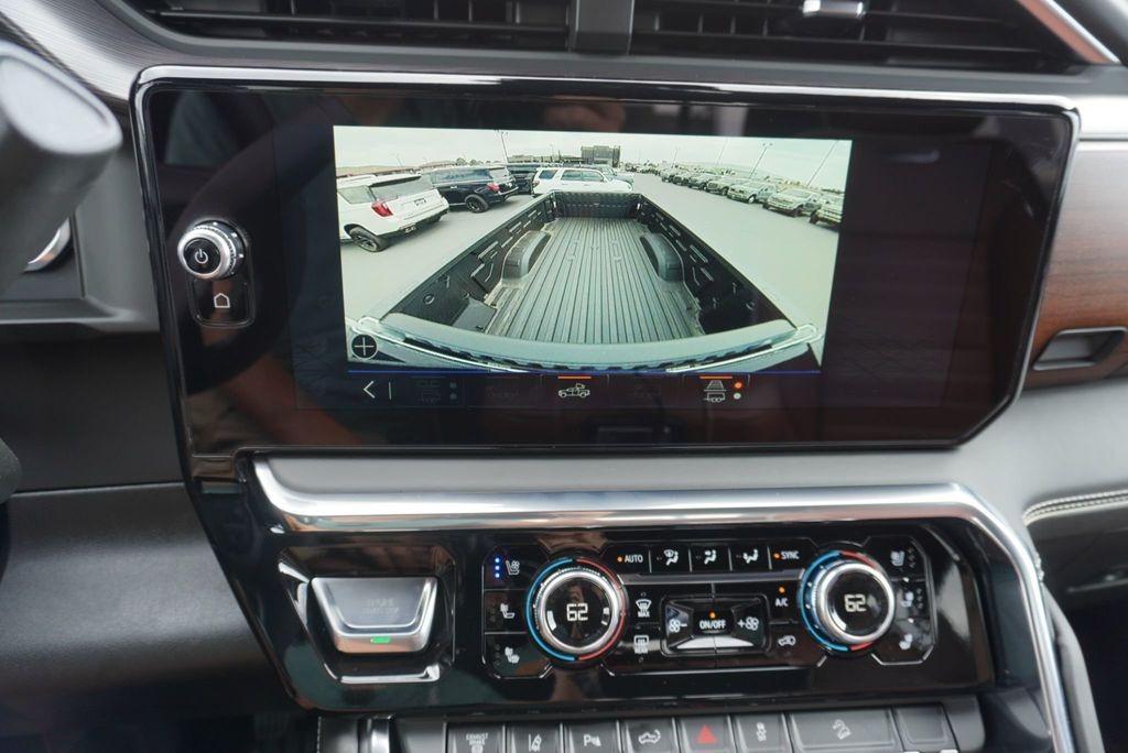 2025 GMC Sierra 3500HD Denali