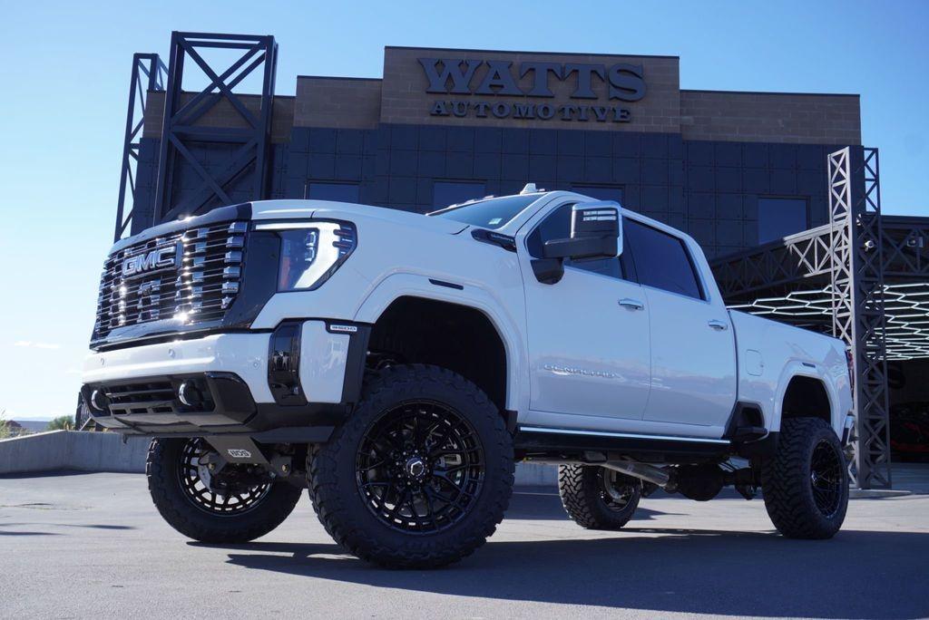 2025 GMC Sierra 3500HD Denali