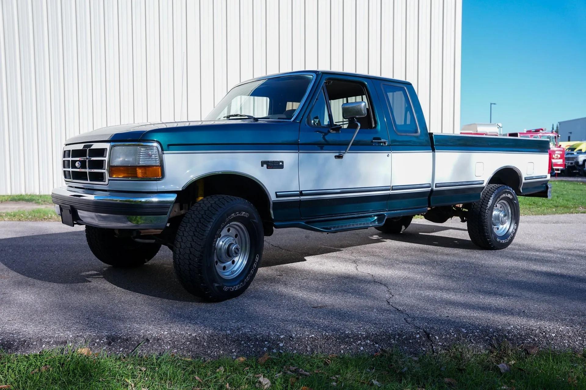 1995 Ford F-250 XLT 4x4 - 5