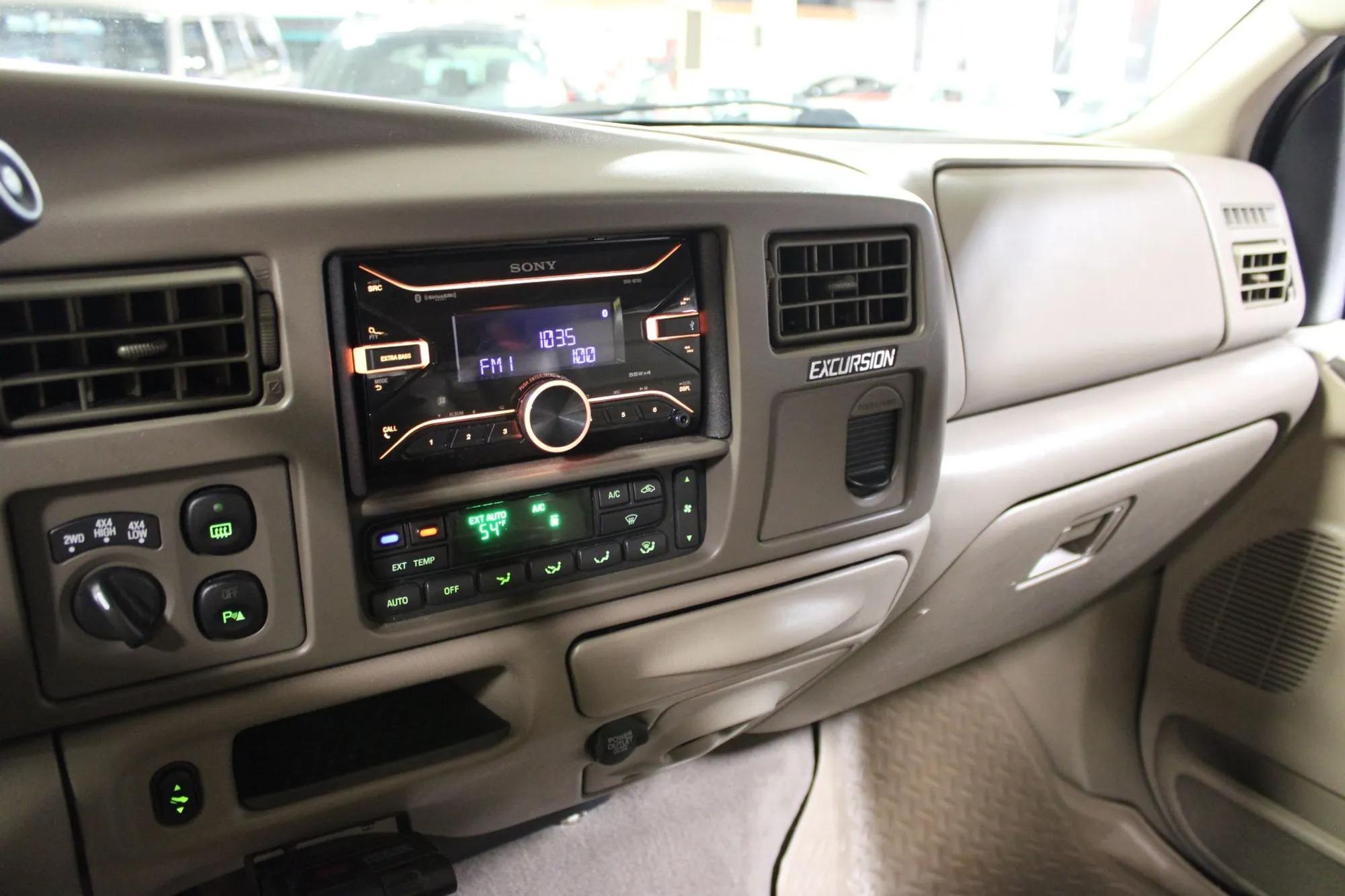 2004 Ford Excursion Limited