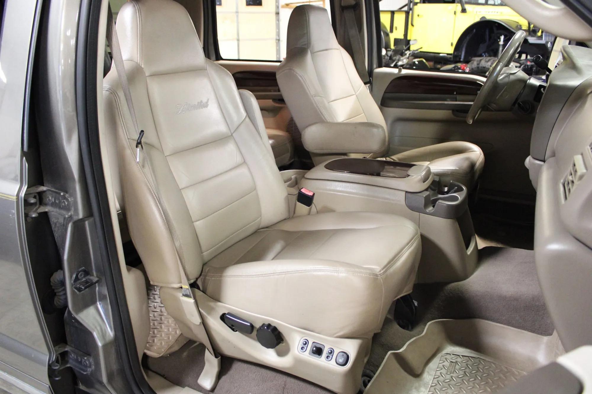 2004 Ford Excursion Limited