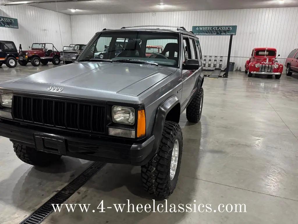 1992 Jeep Cherokee Sport
