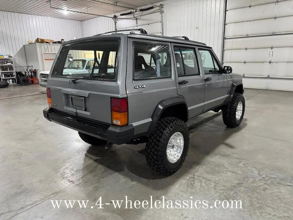 1992 Jeep Cherokee Sport