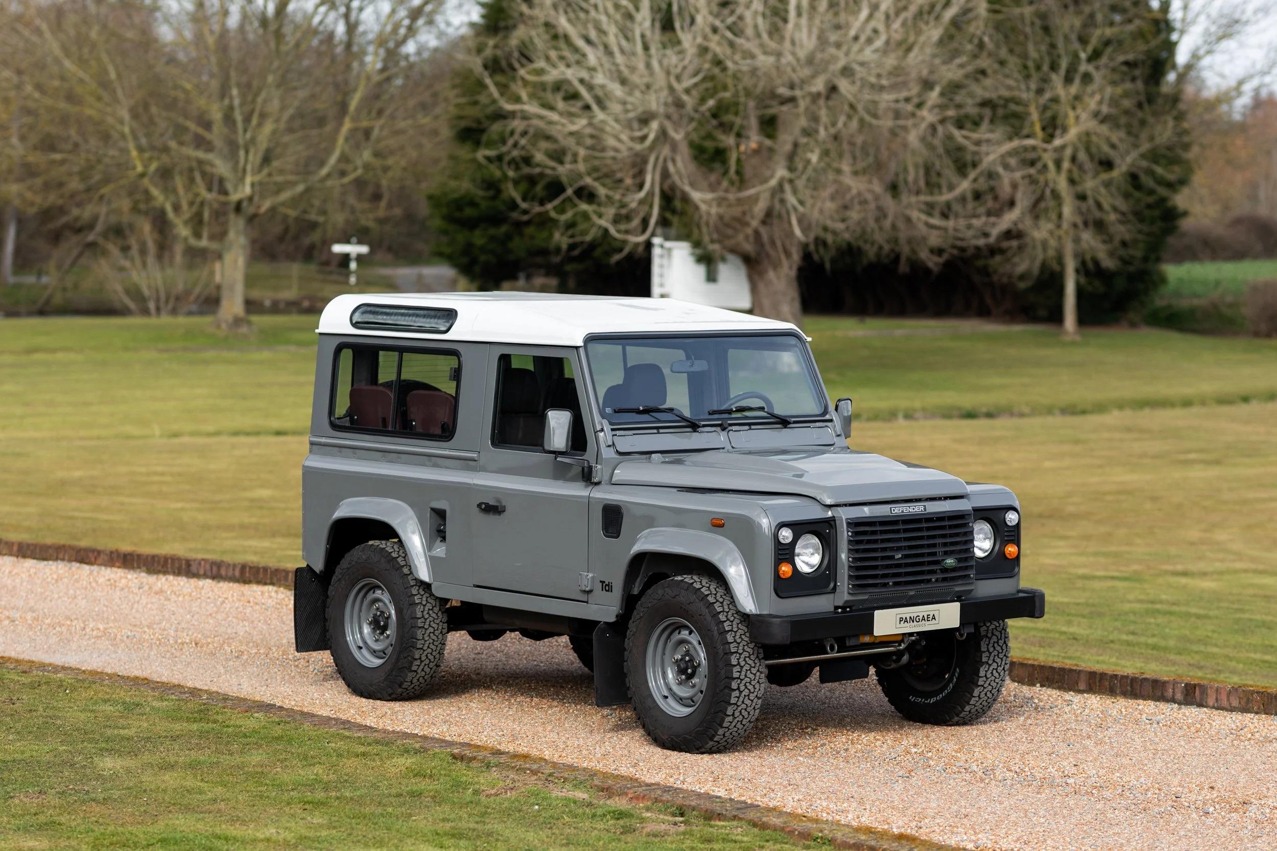 1997 Land Rover Defender 90 - 2