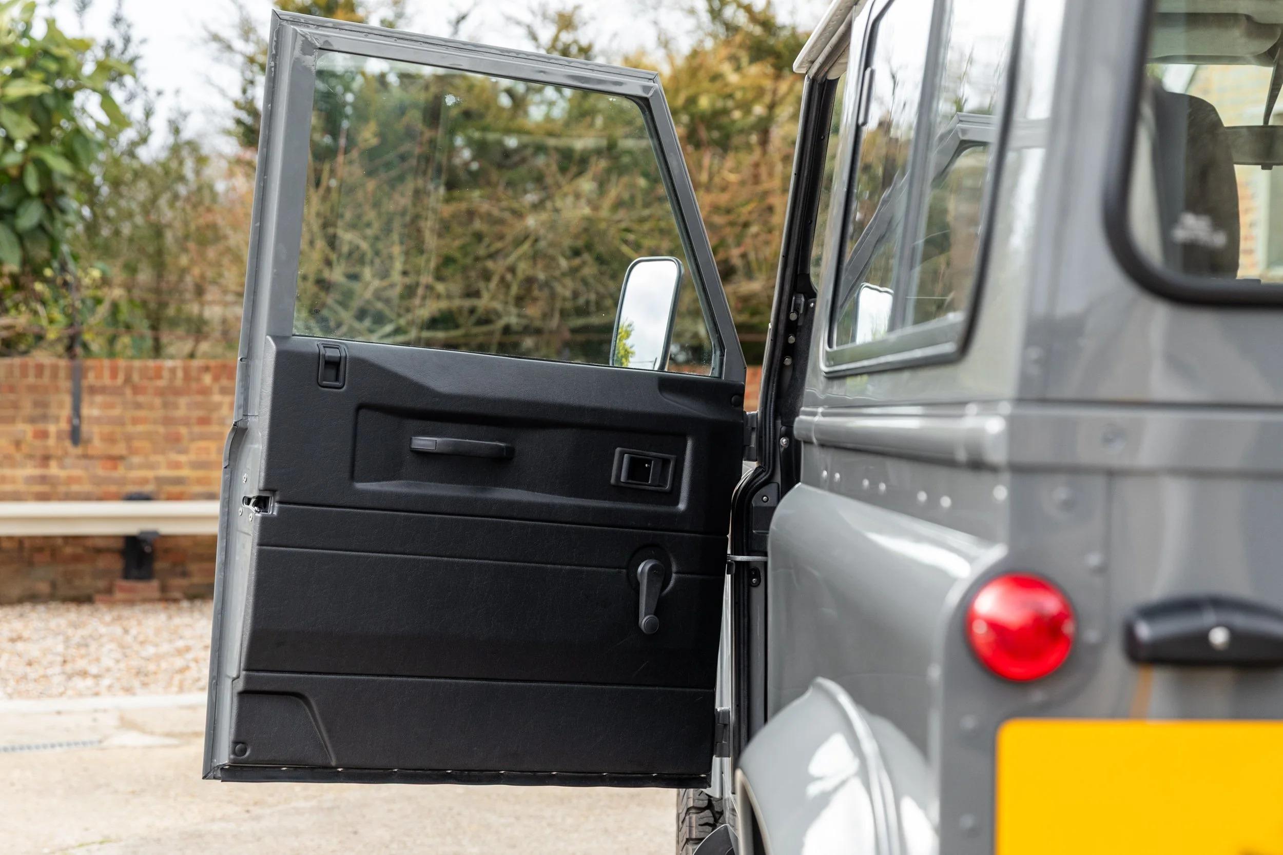 1997 Land Rover Defender 90