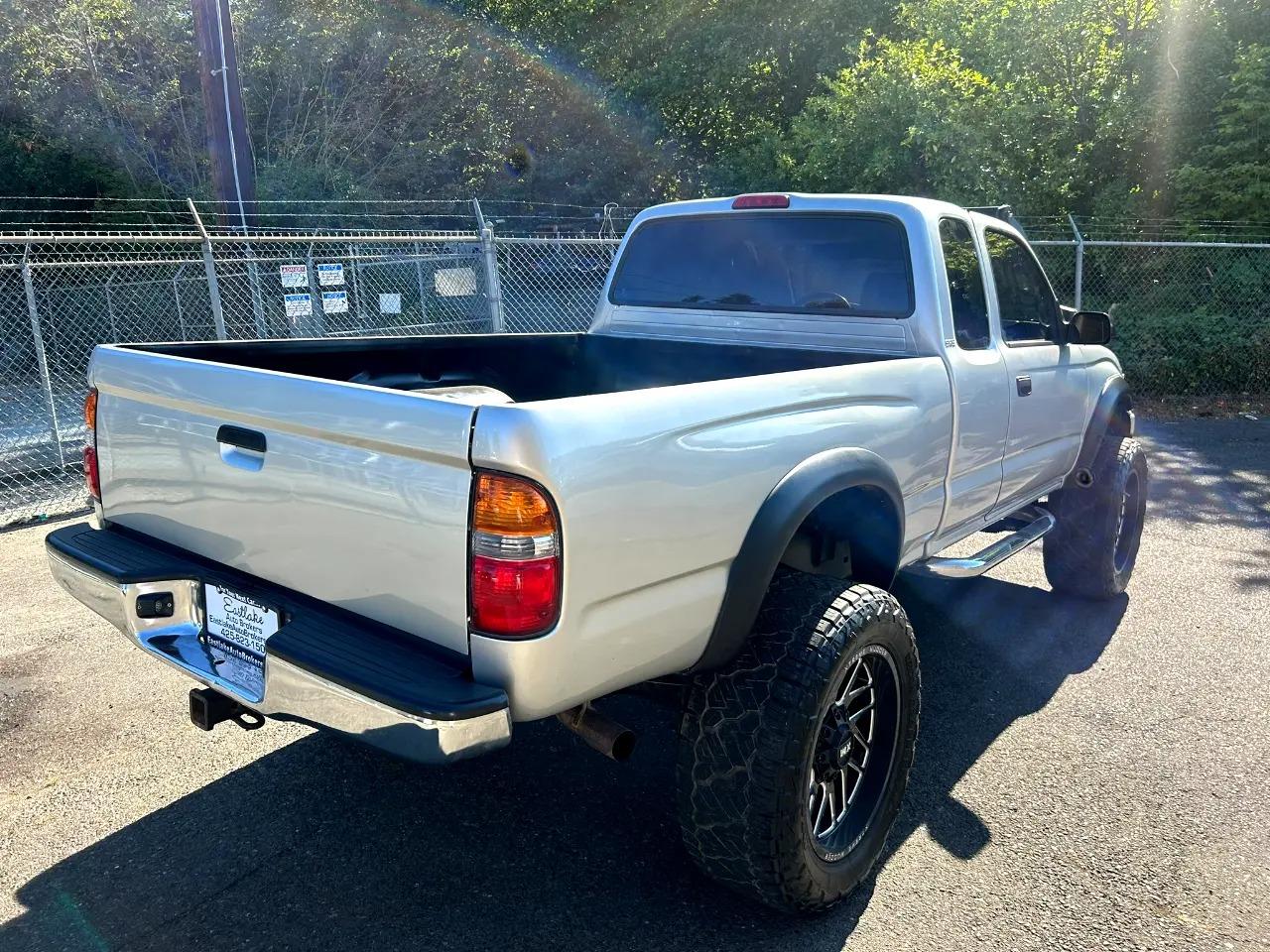 2001 Toyota Tacoma Xtracab V6 - 4