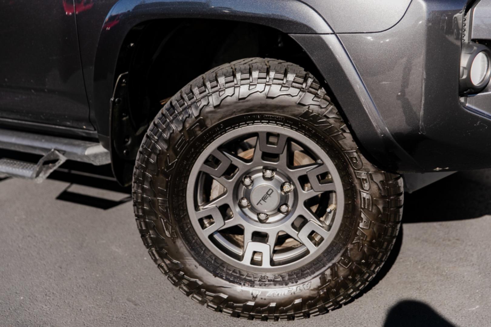 2020 Toyota 4Runner Venture - 4