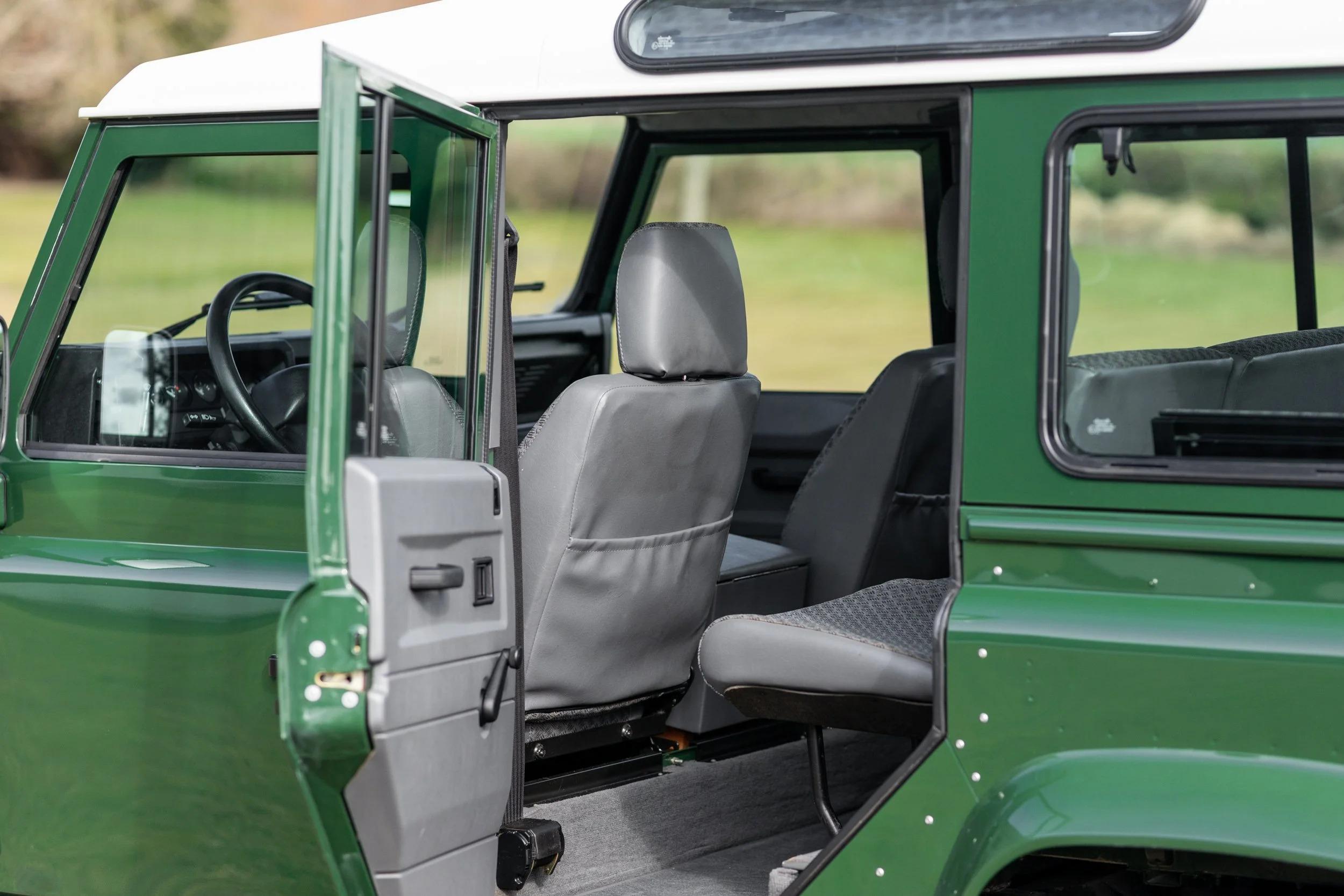 Td5-Powered 2000 Land Rover Defender 110