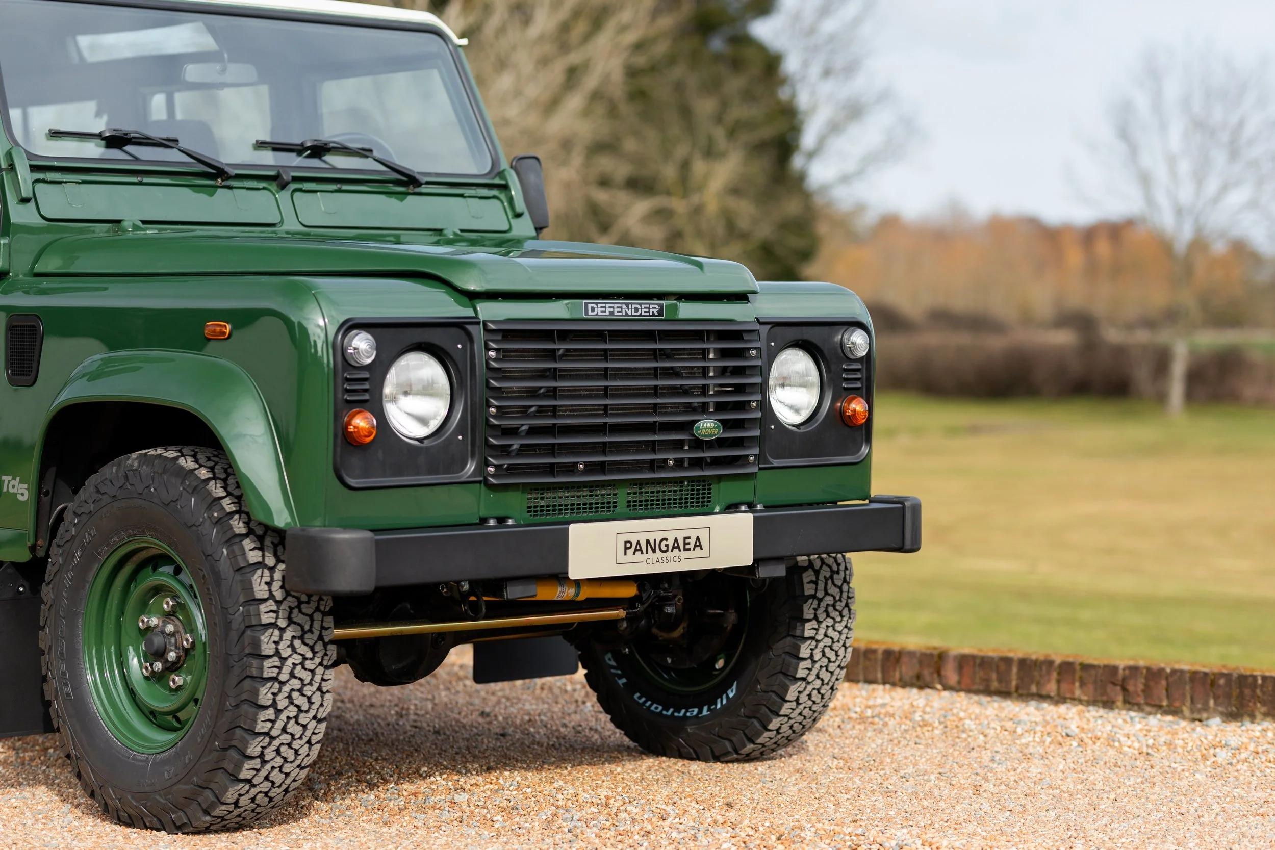 Td5-Powered 2000 Land Rover Defender 110