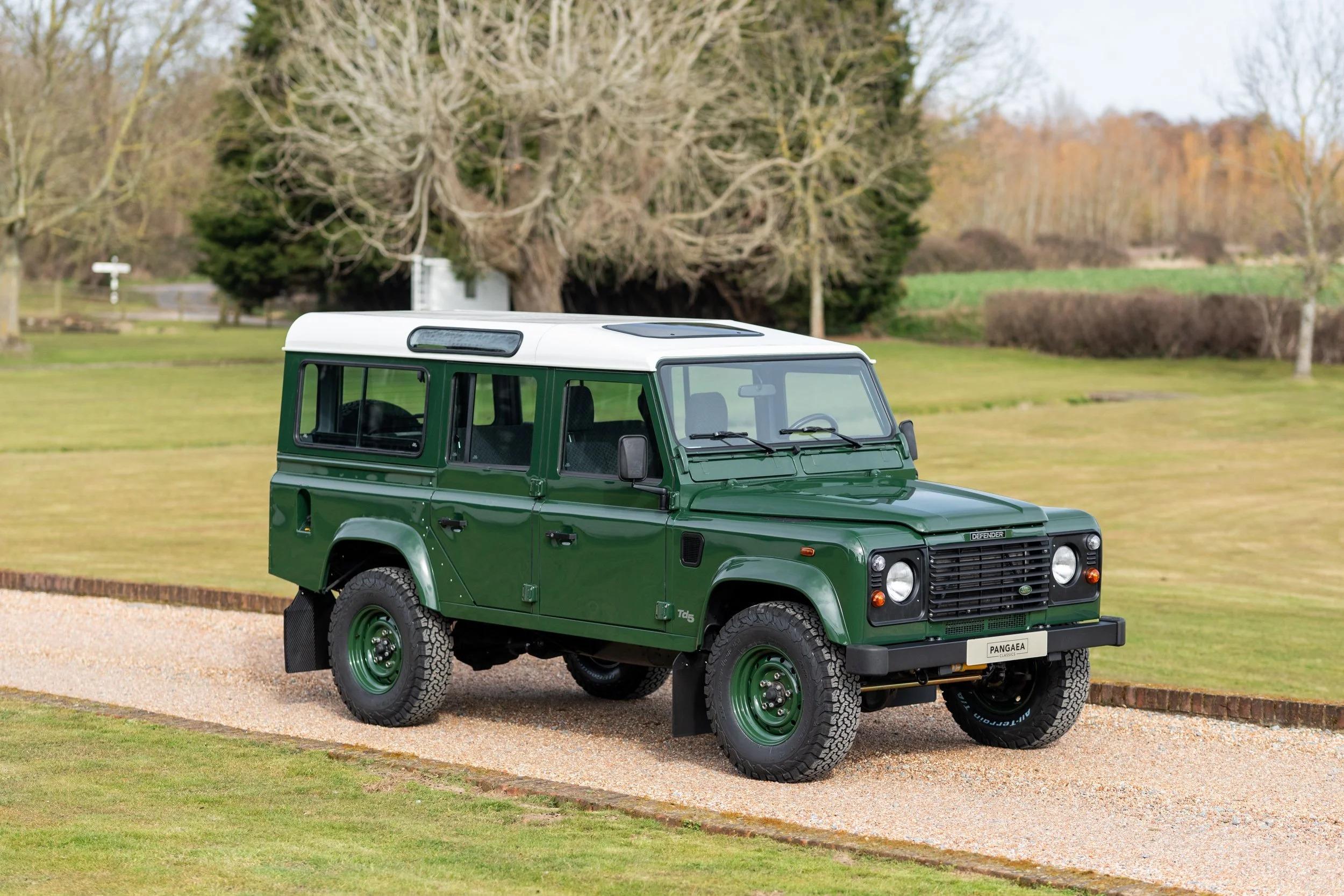 Td5-Powered 2000 Land Rover Defender 110 - 2