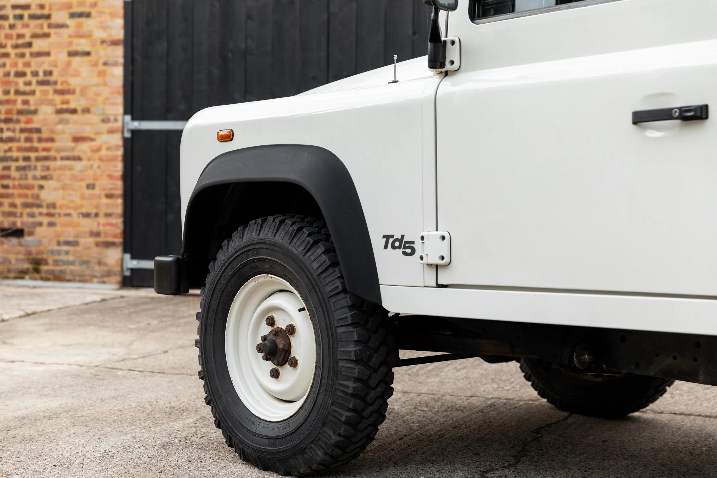 Td5-Powered 2000 Land Rover Defender 110