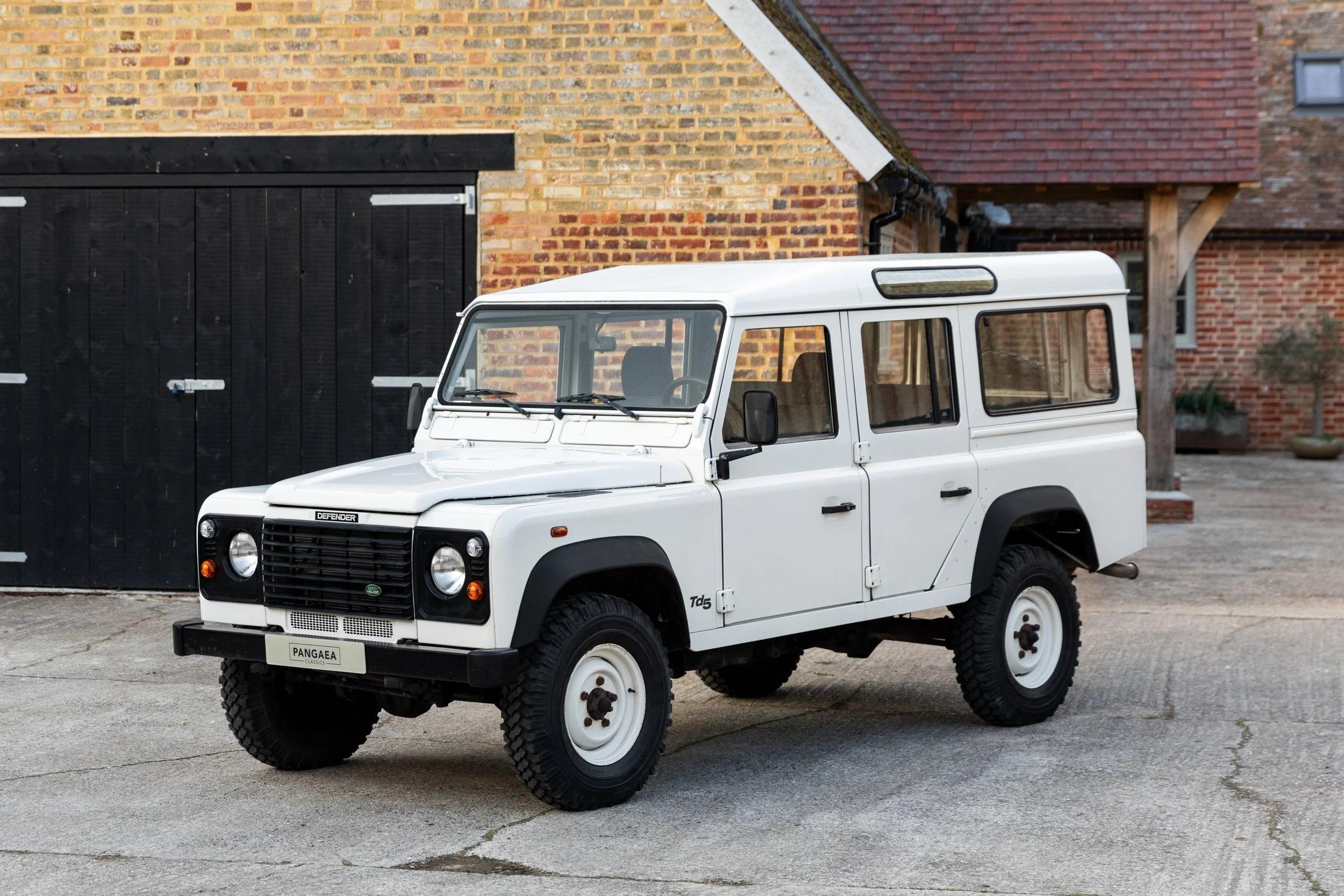 Td5-Powered 2000 Land Rover Defender 110 - 2