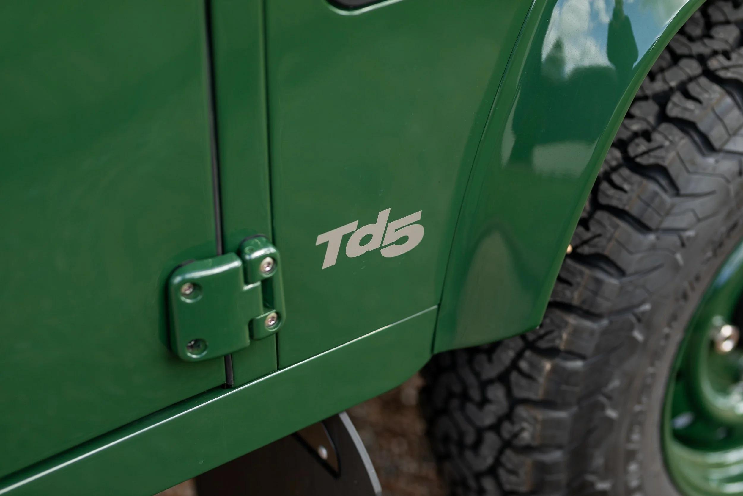 2000 Land Rover Defender 90