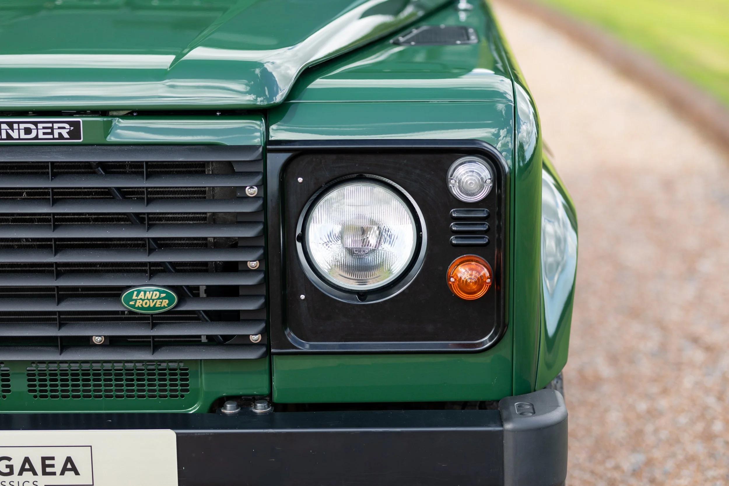 2000 Land Rover Defender 90