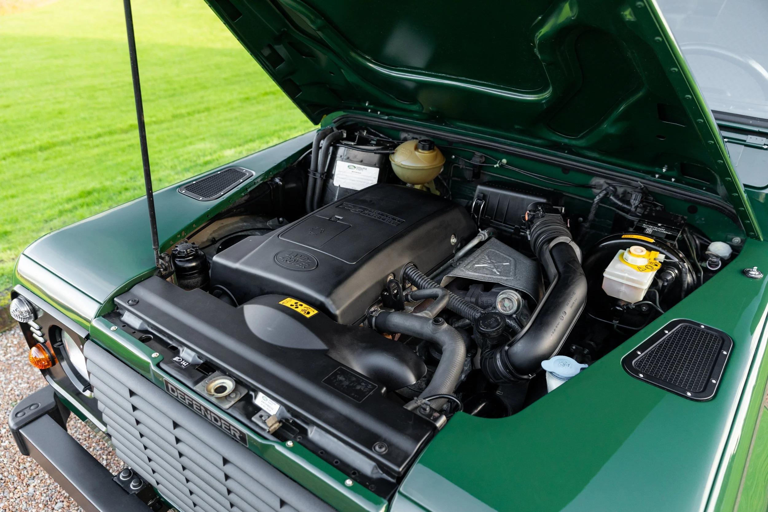 2000 Land Rover Defender 90