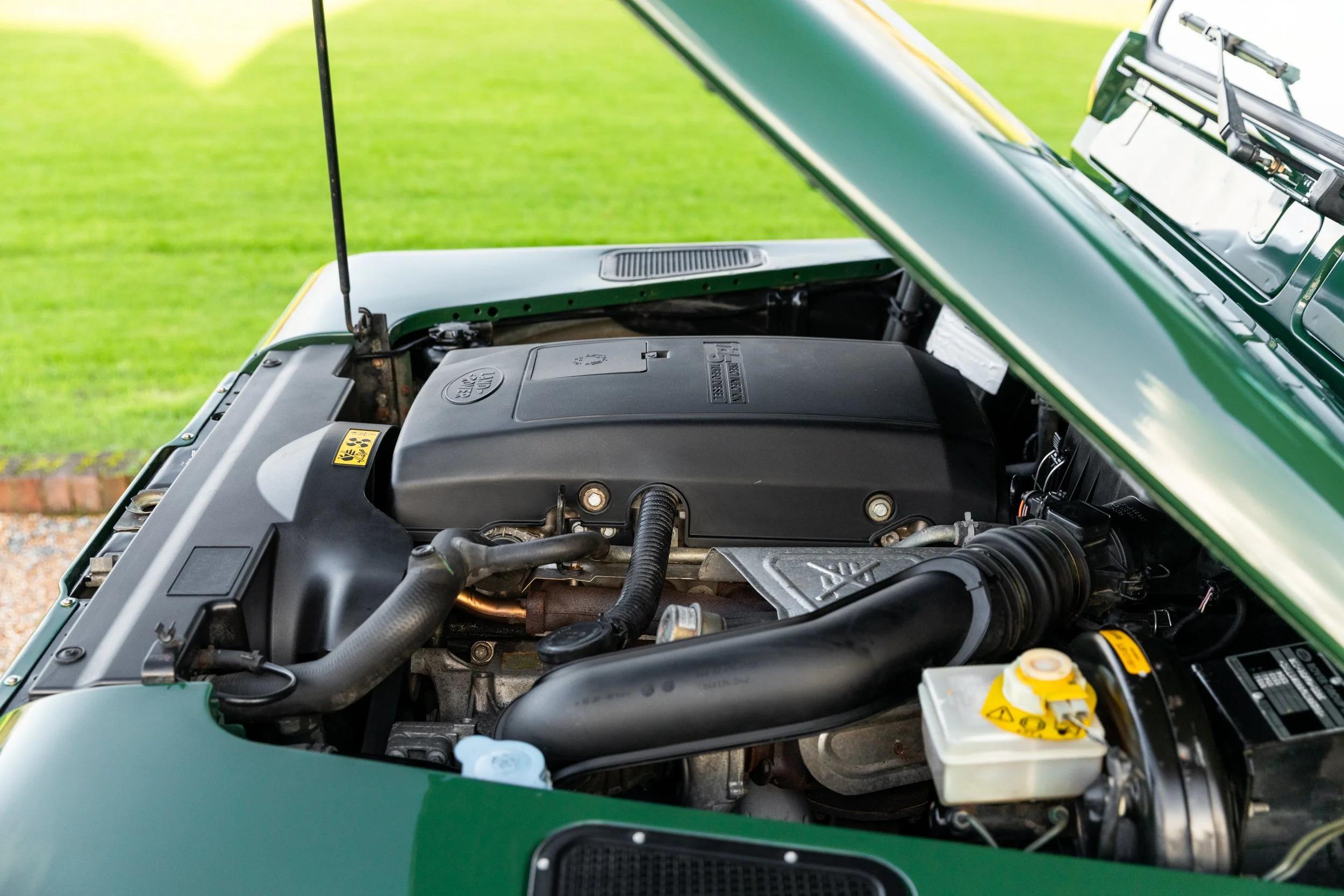 2000 Land Rover Defender 90