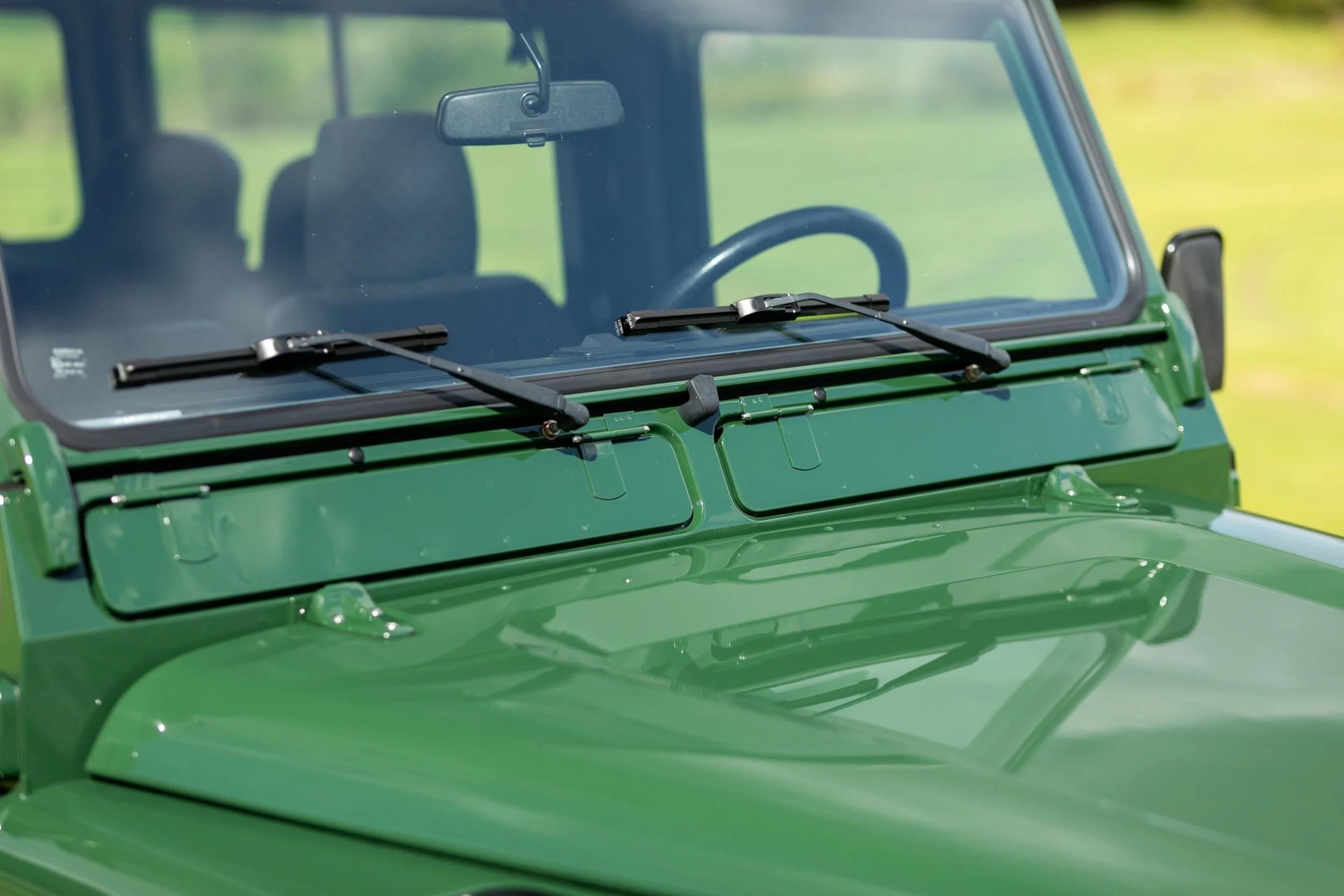 2000 Land Rover Defender 90