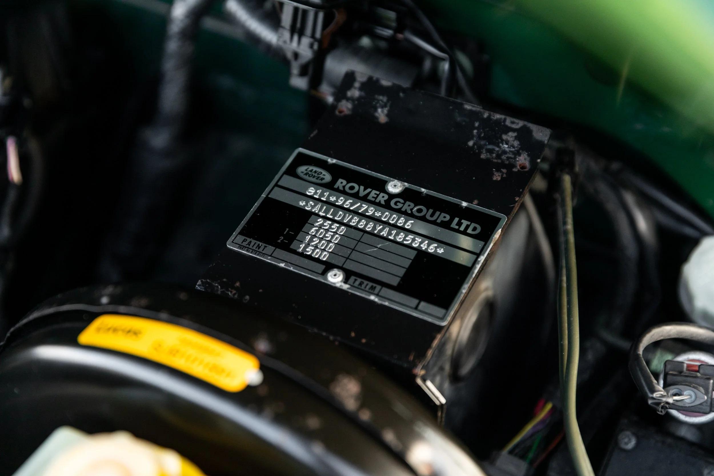 2000 Land Rover Defender 90