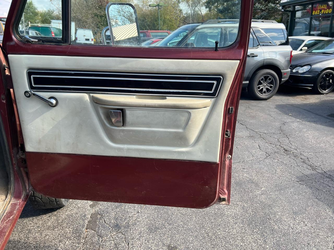 1975 Dodge W100 Power Wagon Adventurer