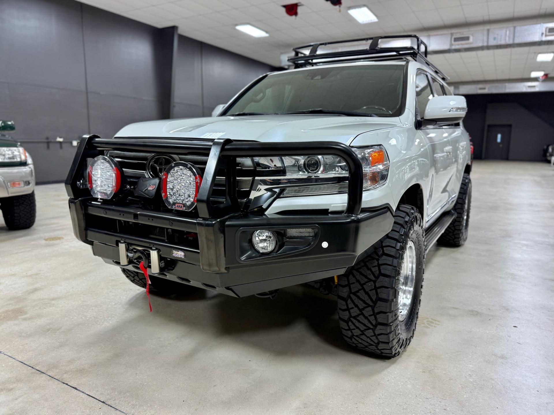 2017 Toyota Land Cruiser
