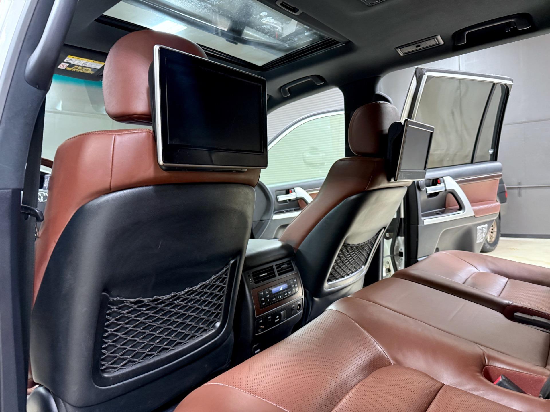 2017 Toyota Land Cruiser