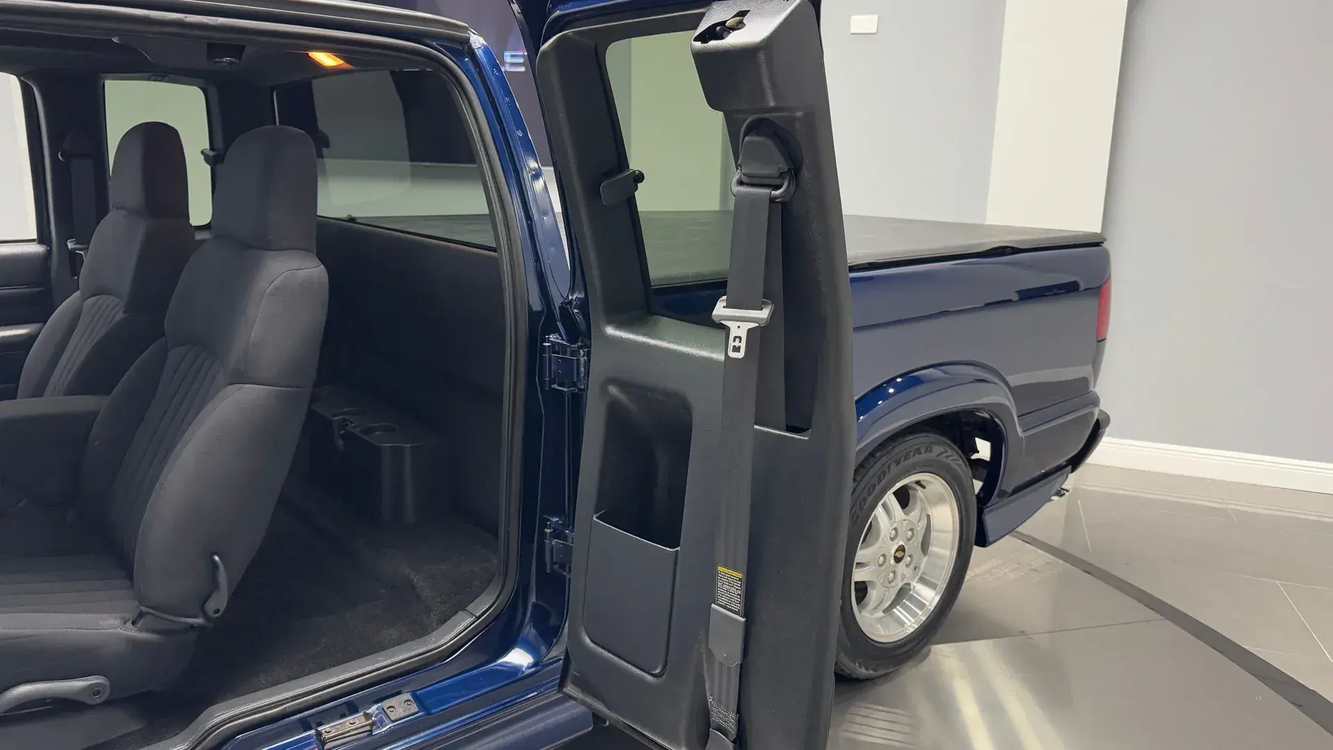 2003 Chevrolet S10 Extended Cab Xtreme Pickup