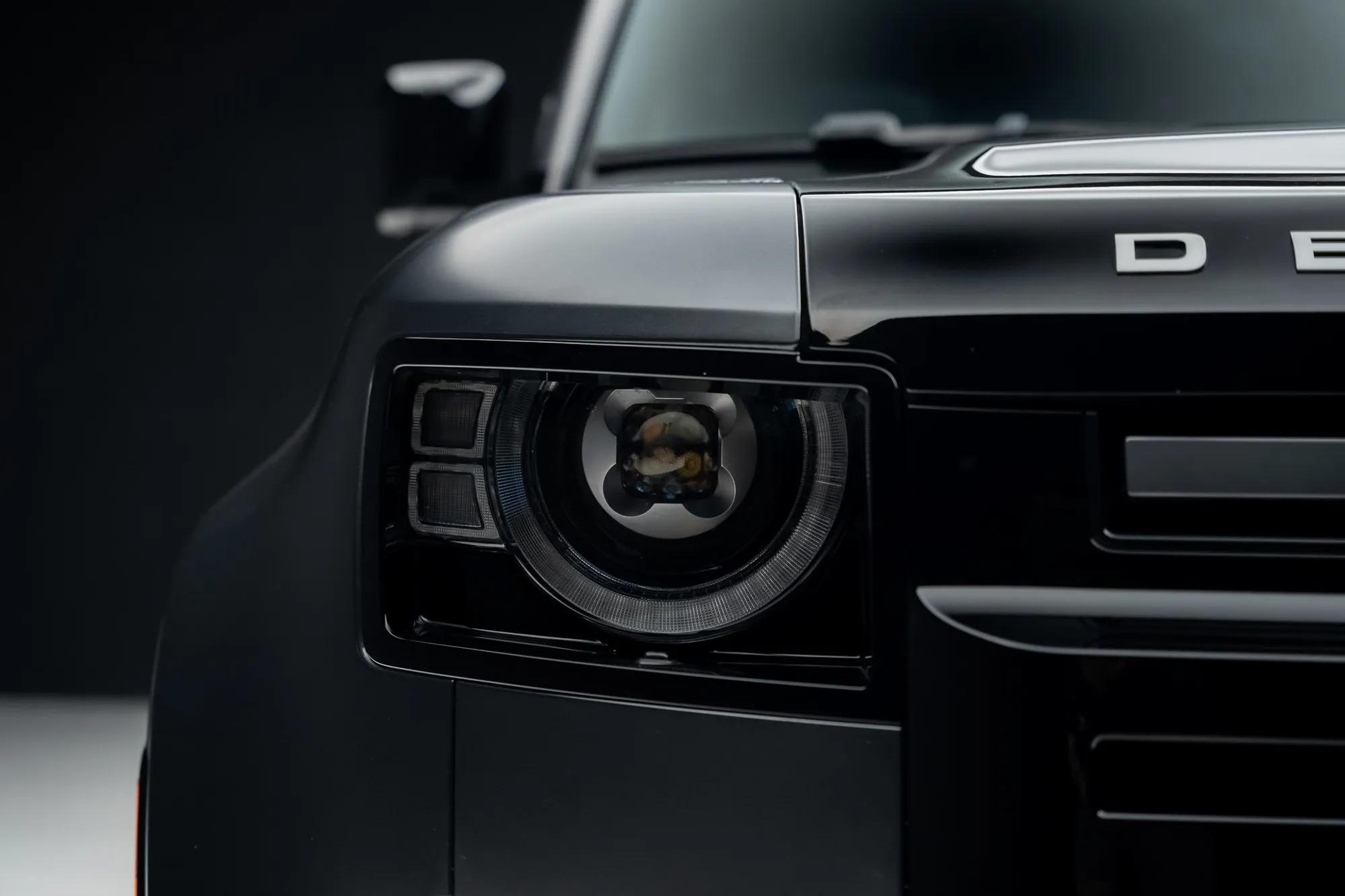 2024 Land Rover Defender 110 Carpathian Edition - 3