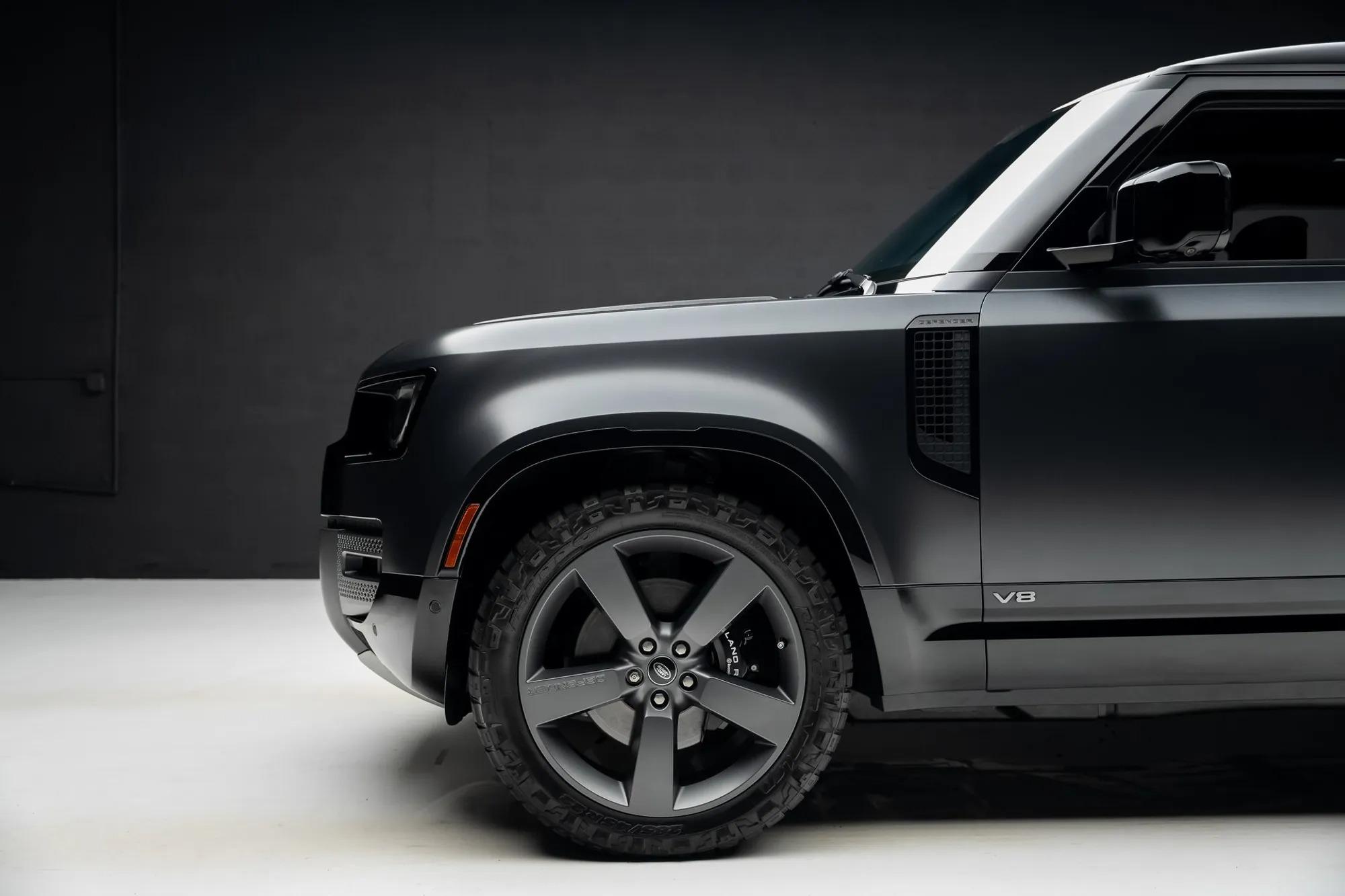 2024 Land Rover Defender 110 Carpathian Edition