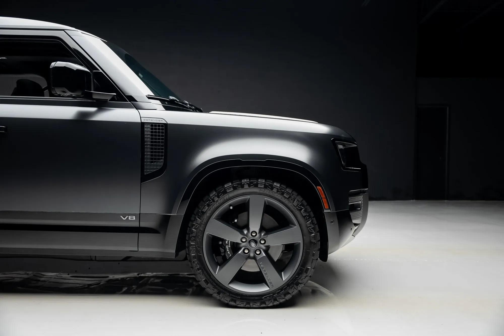 2024 Land Rover Defender 110 Carpathian Edition