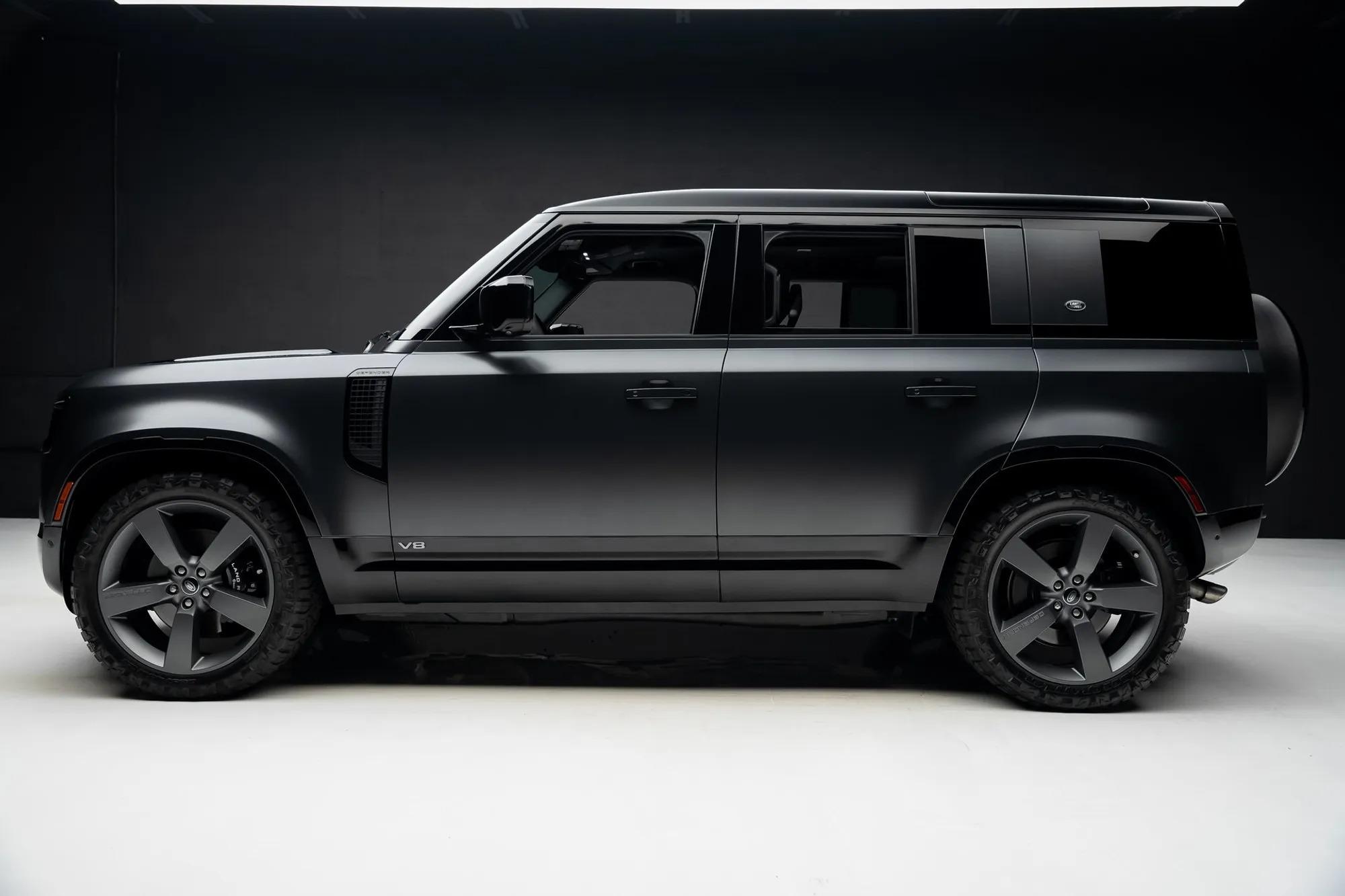 2024 Land Rover Defender 110 Carpathian Edition