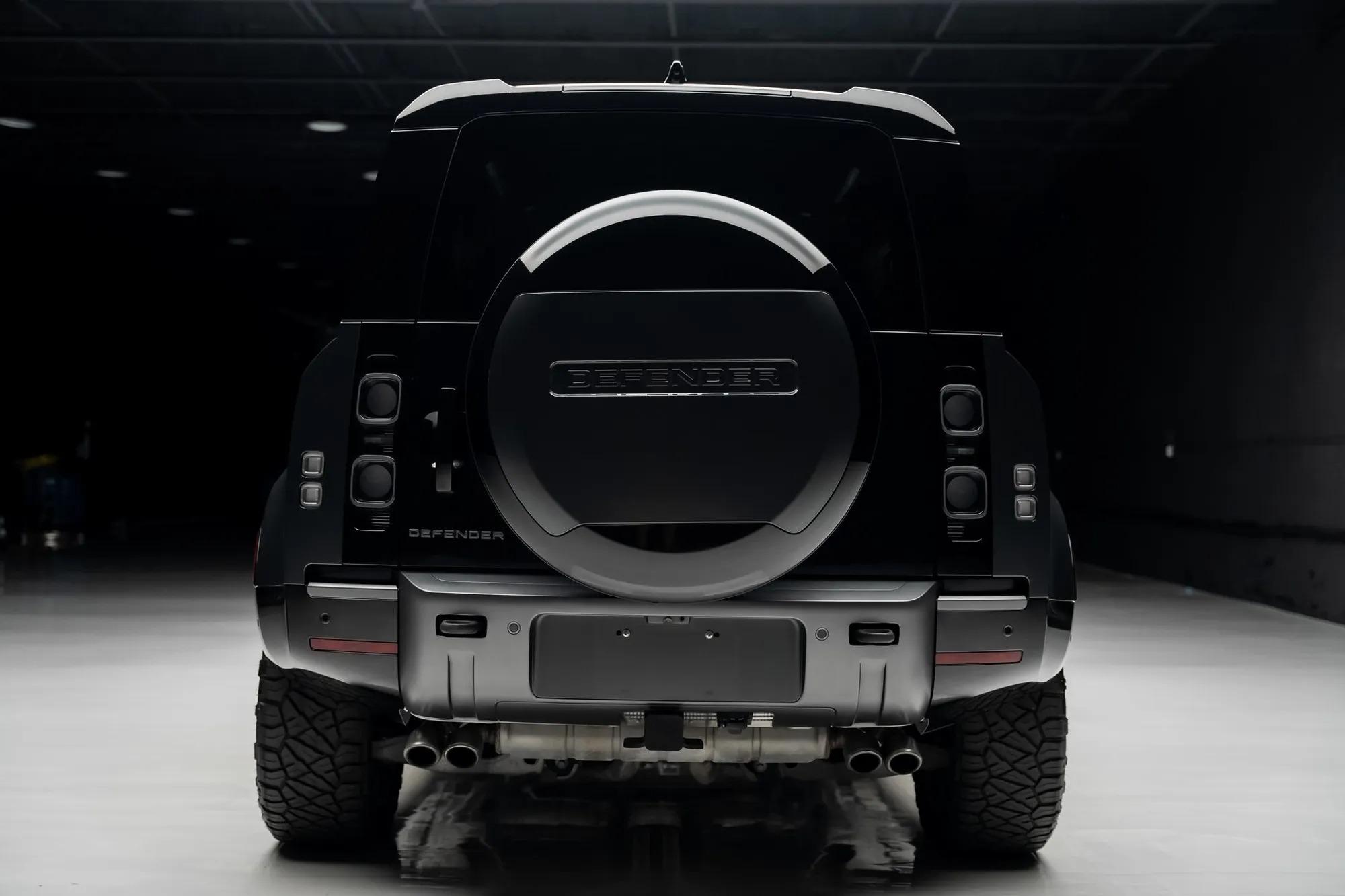 2024 Land Rover Defender 110 Carpathian Edition