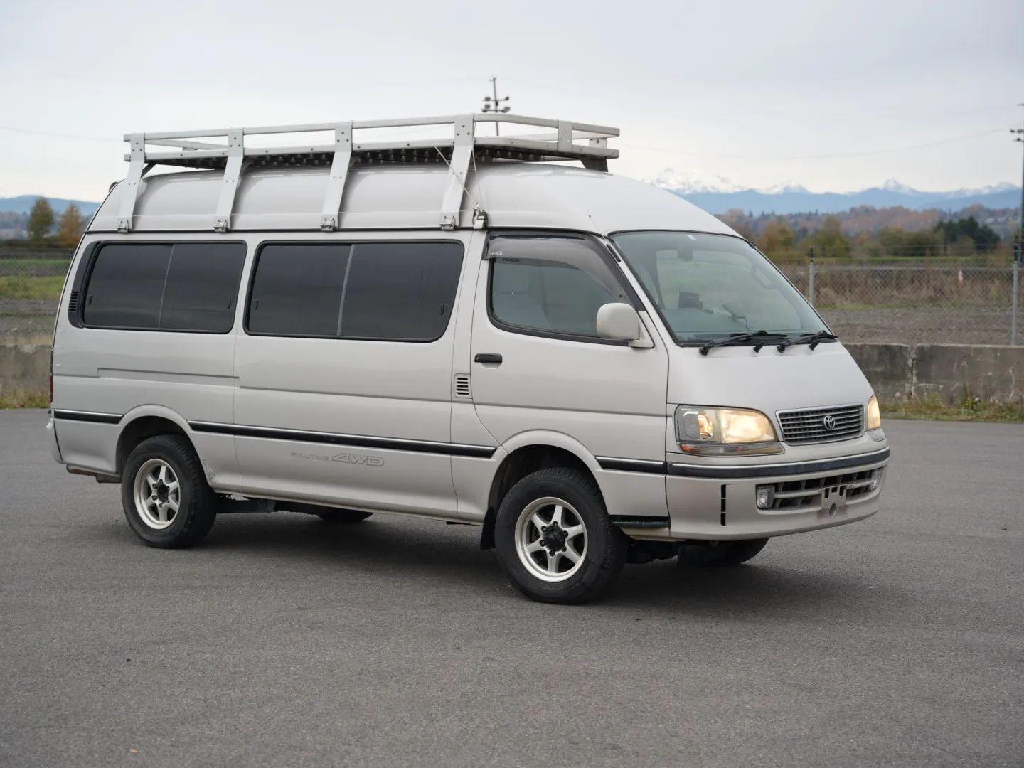 1996 Toyota HiAce Camper - 4