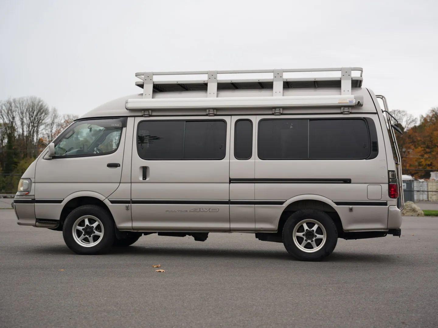 1996 Toyota HiAce Camper