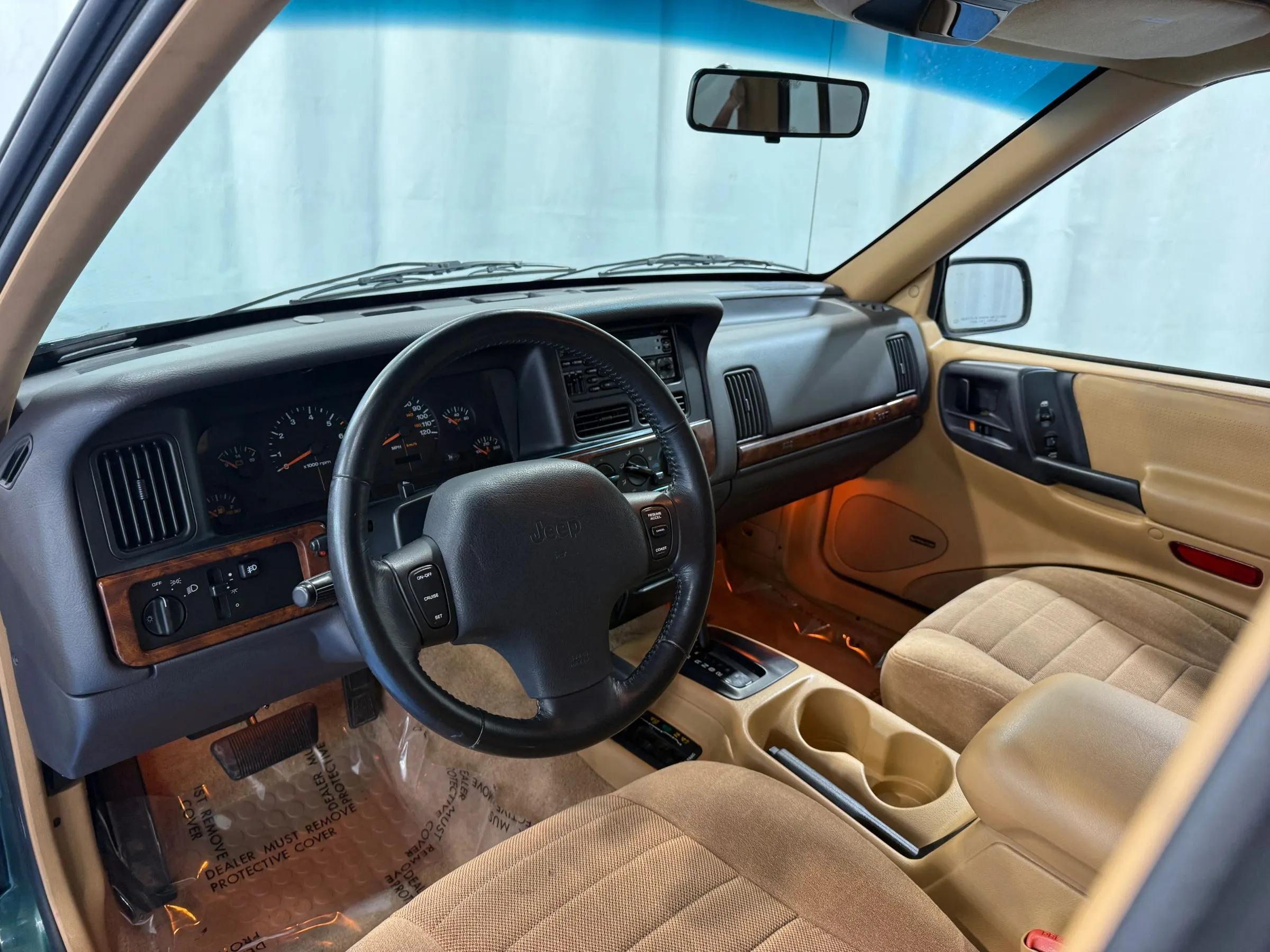 1996 Jeep Grand Cherokee - 2