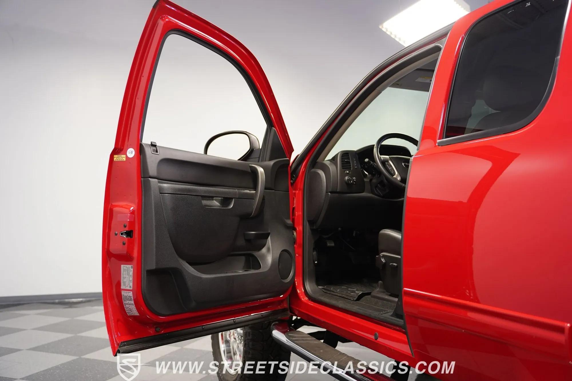 500-Mile 2011 GMC Sierra 1500 Z71 4×4