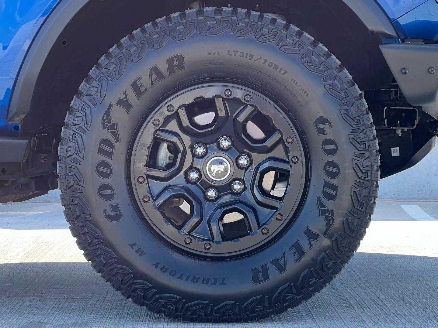 2021 Ford Bronco First Edition Advanced