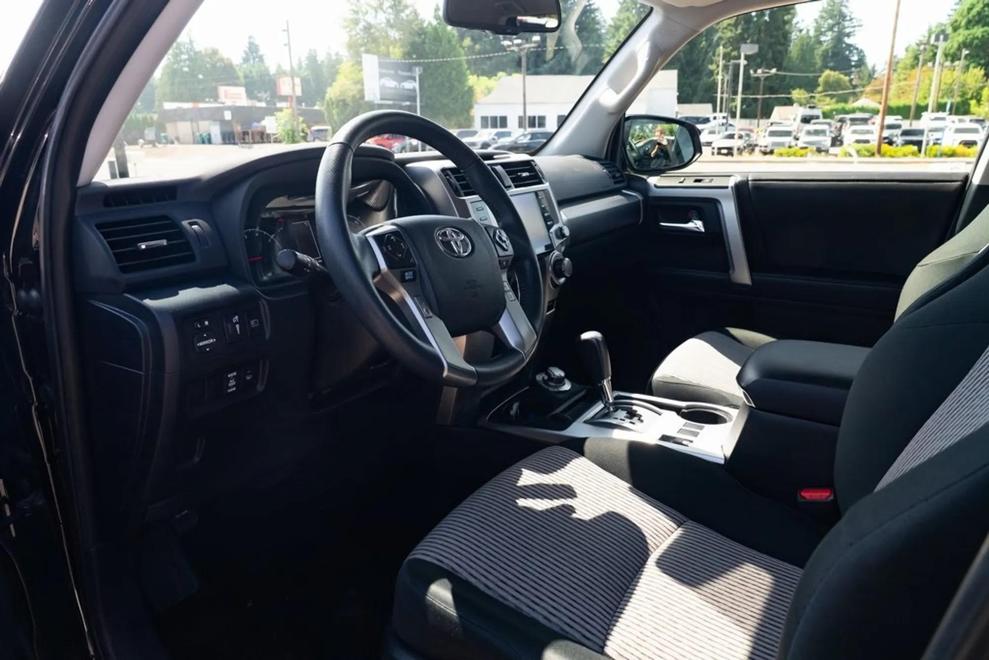 2024 Toyota 4Runner SR5