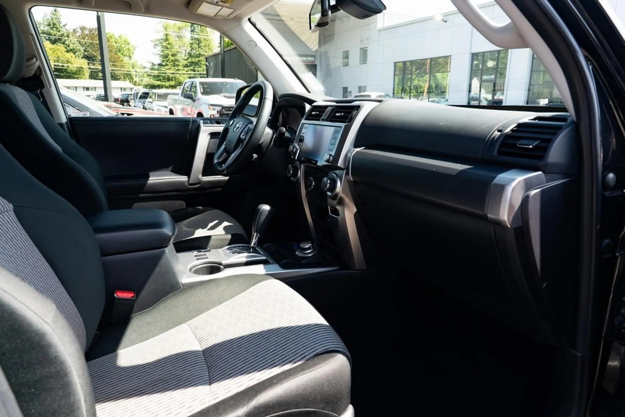 2024 Toyota 4Runner SR5