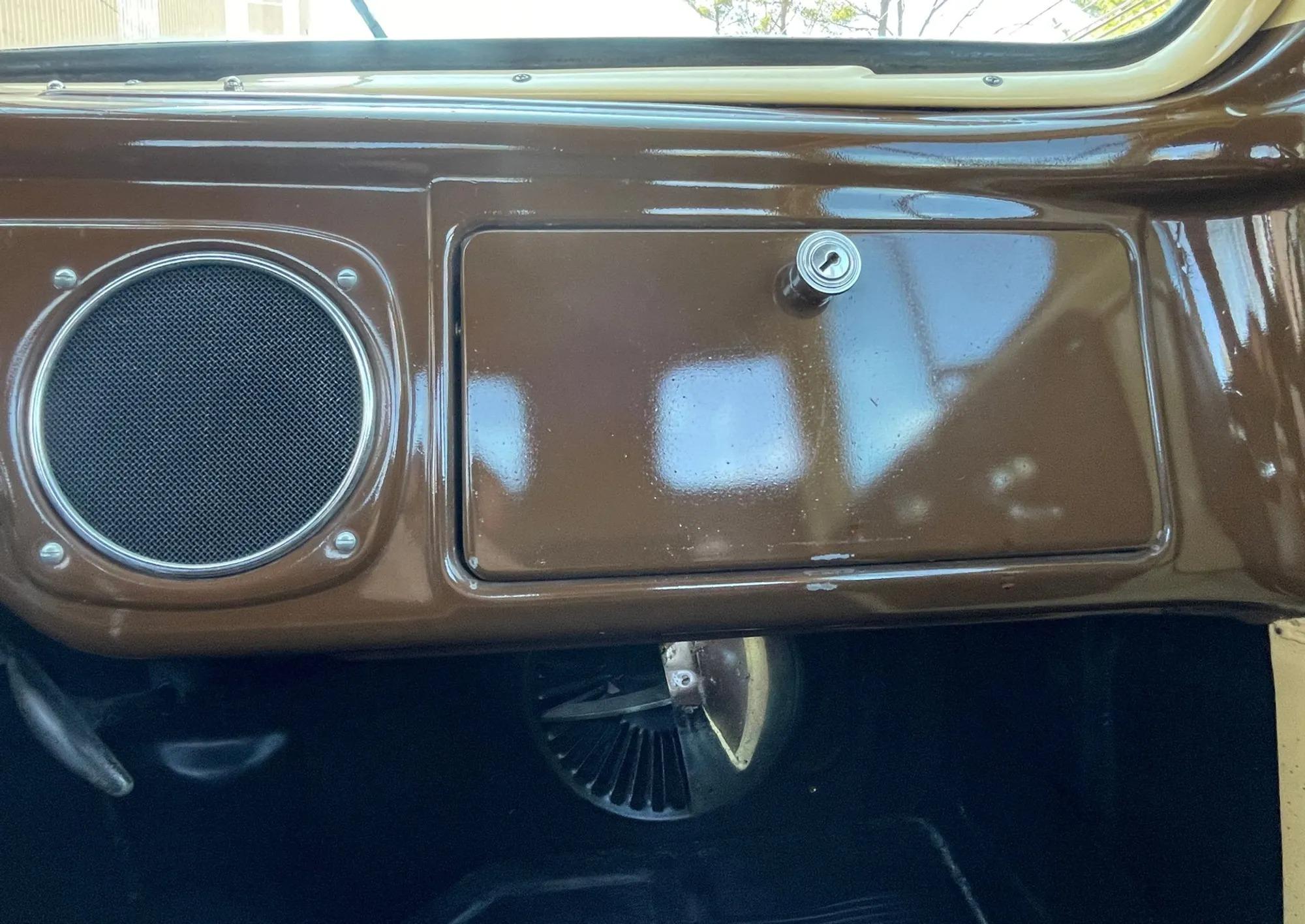 1950 Dodge B2 1/2-Ton Pick-Up