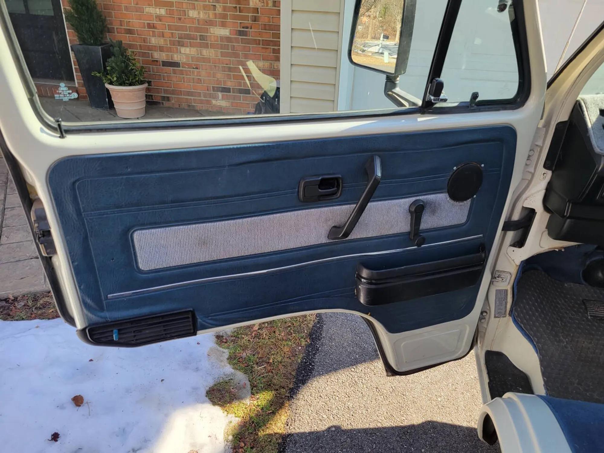 1987 Volkswagen Vanagon Westfalia Weekender