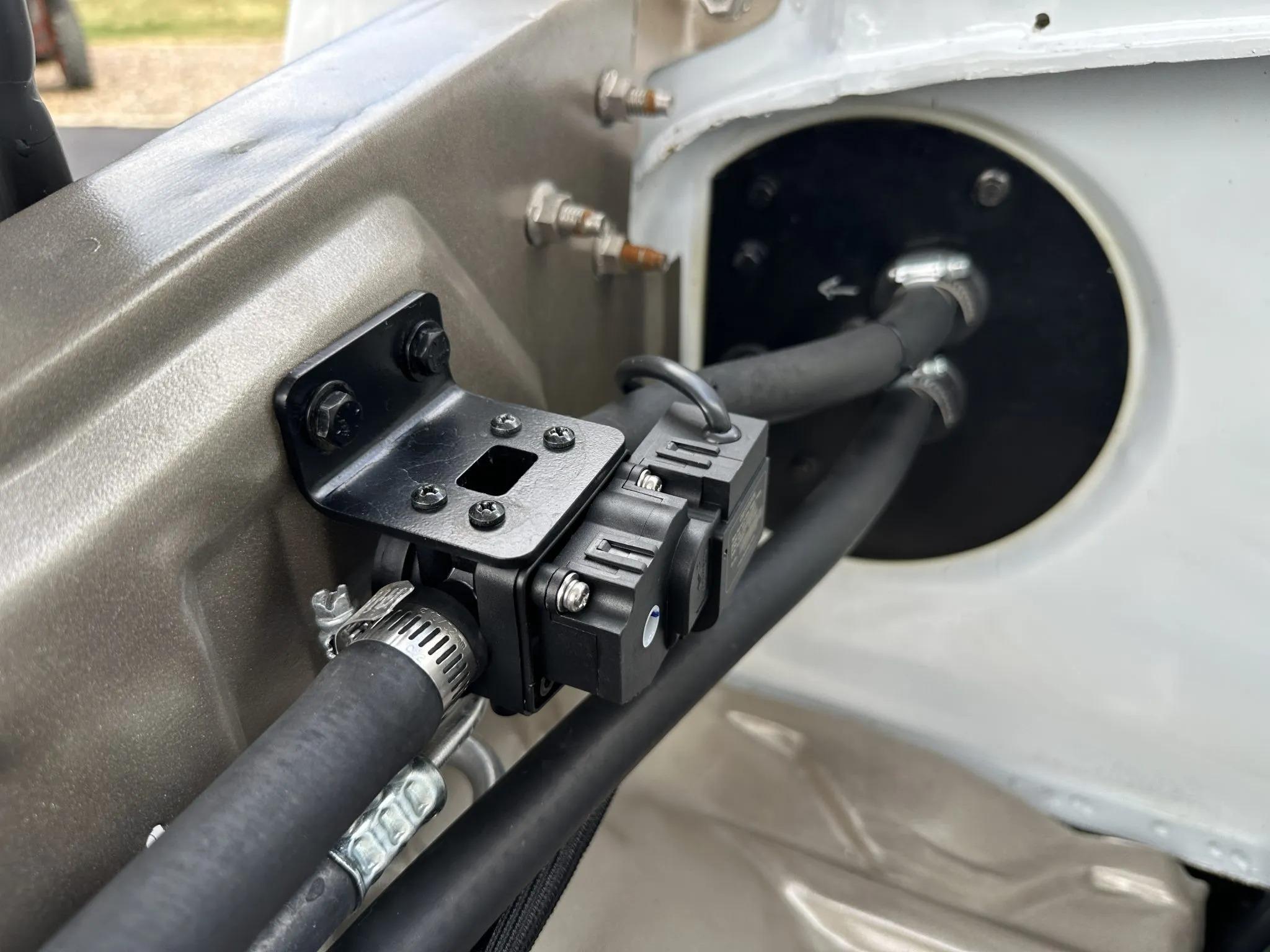 Modified 1975 Ford F-250 SuperCab 4×4