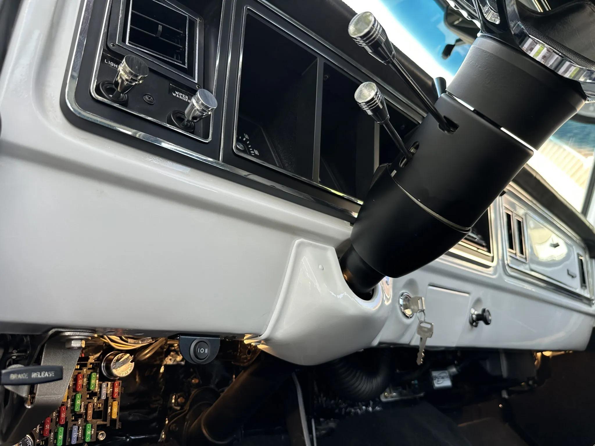 Modified 1975 Ford F-250 SuperCab 4×4