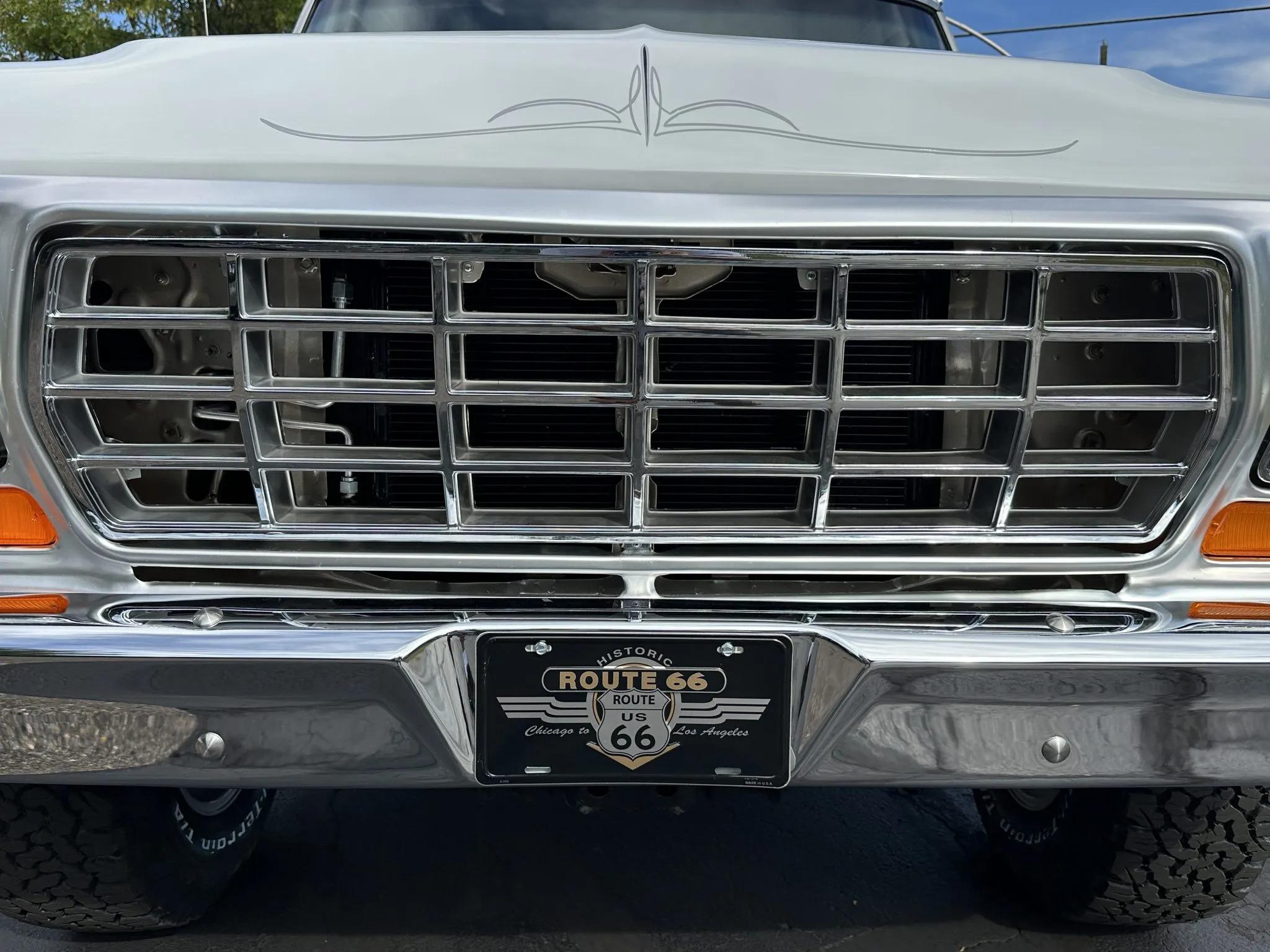 Modified 1975 Ford F-250 SuperCab 4×4