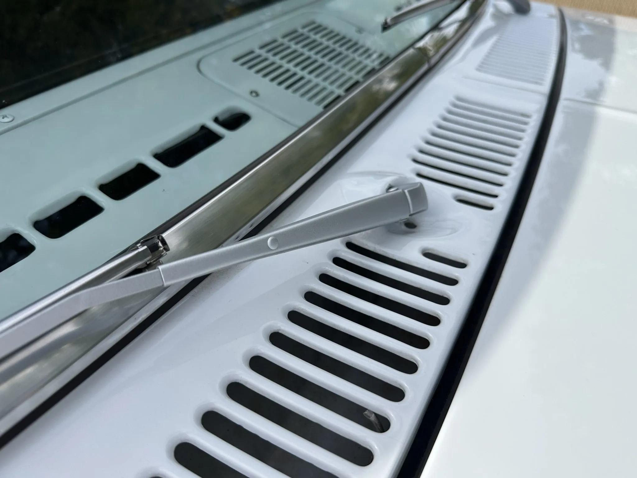 Modified 1975 Ford F-250 SuperCab 4×4