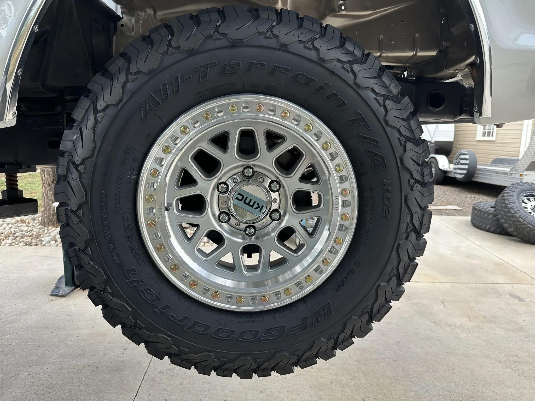 Modified 1975 Ford F-250 SuperCab 4×4